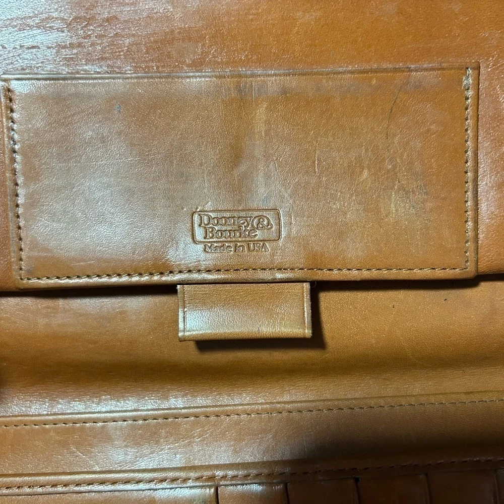 Vintage Dooney & Bourke Wallet Black Pebble Leather Clutch KISS lock